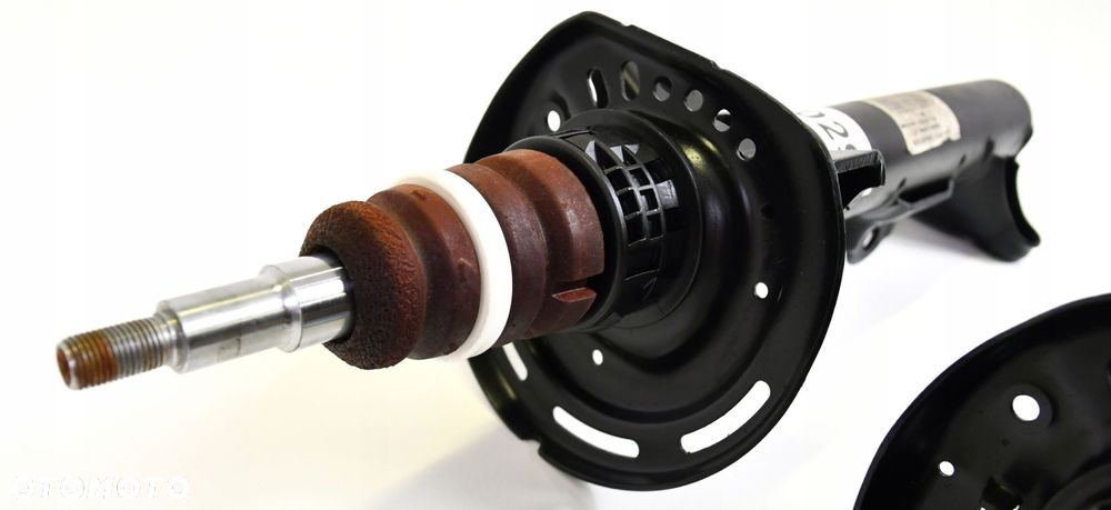 MERCEDES C63 AMG W204 AMORTYZATOR PRAWY PRZÓD - 6