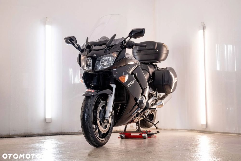 Yamaha FJR - 1