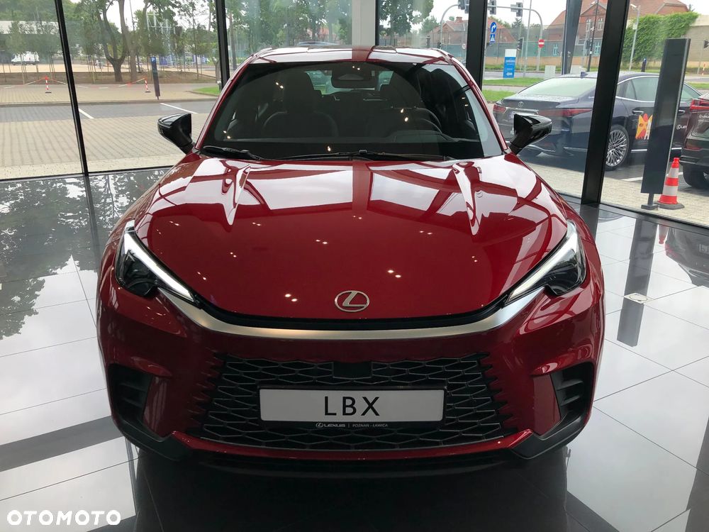 Lexus LBX 1.5 Hybrid - 2