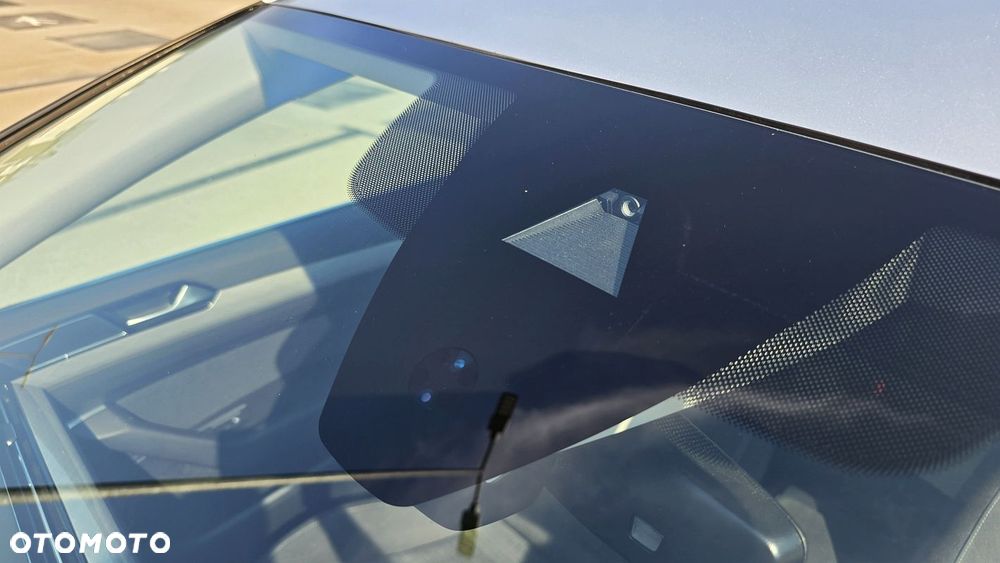 Volkswagen Passat Variant 2.0 TDI EVO Business DSG - 9