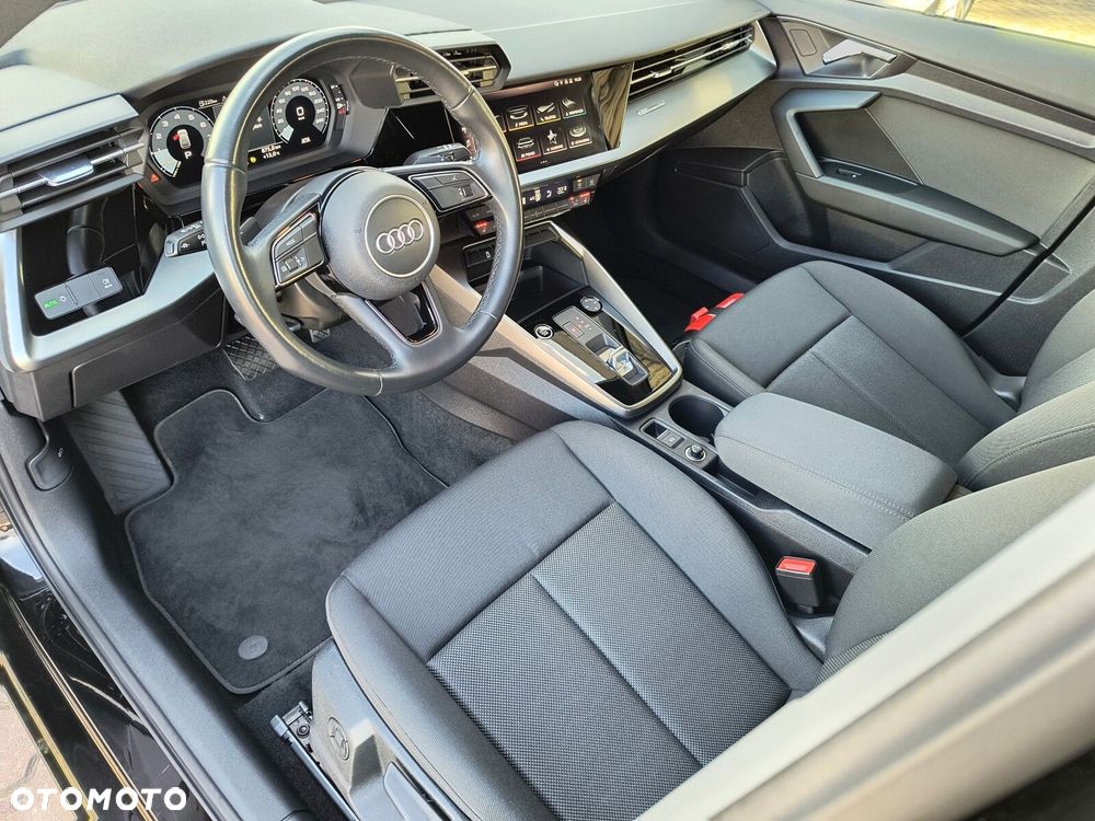 Audi A3 Sportback - 11