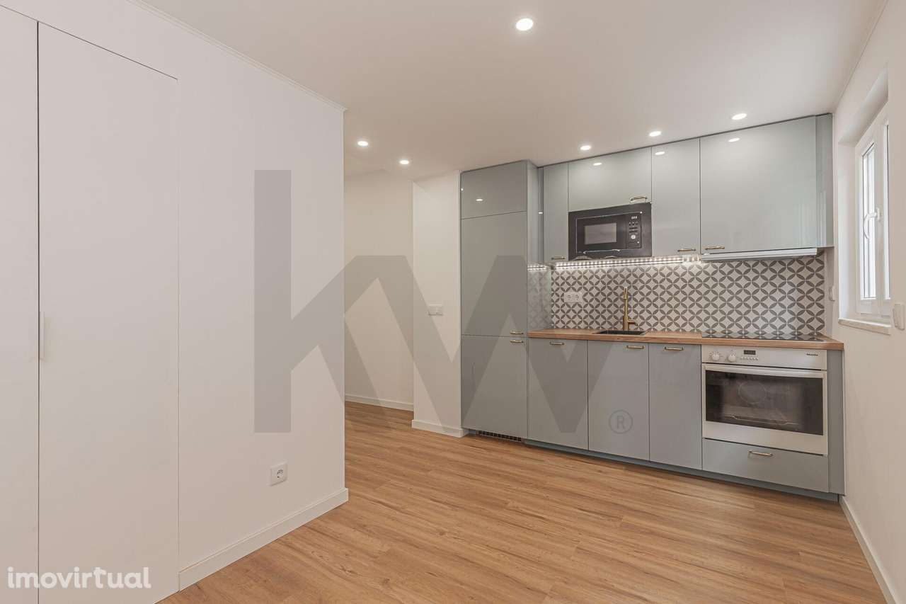 T1 Rua Maria Pia (Pátio) - Grande imagem: 2/18