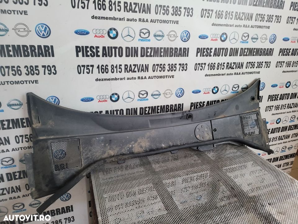 Grila Stergatoare Volvo V70 XC70 Volan Stanga An 2007-2016 Dezmembrez Volvo V70 - 4