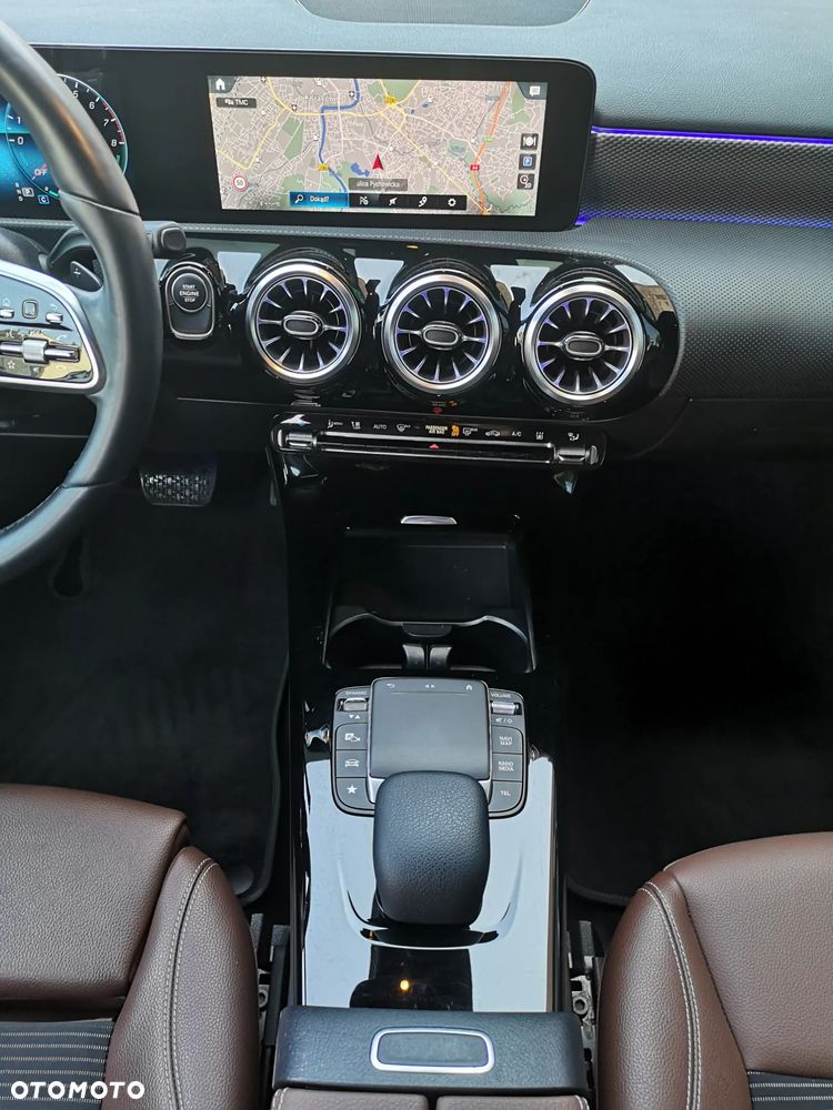 Mercedes-Benz Klasa A 250 e PHEV Progressive 8G-DCT - 14