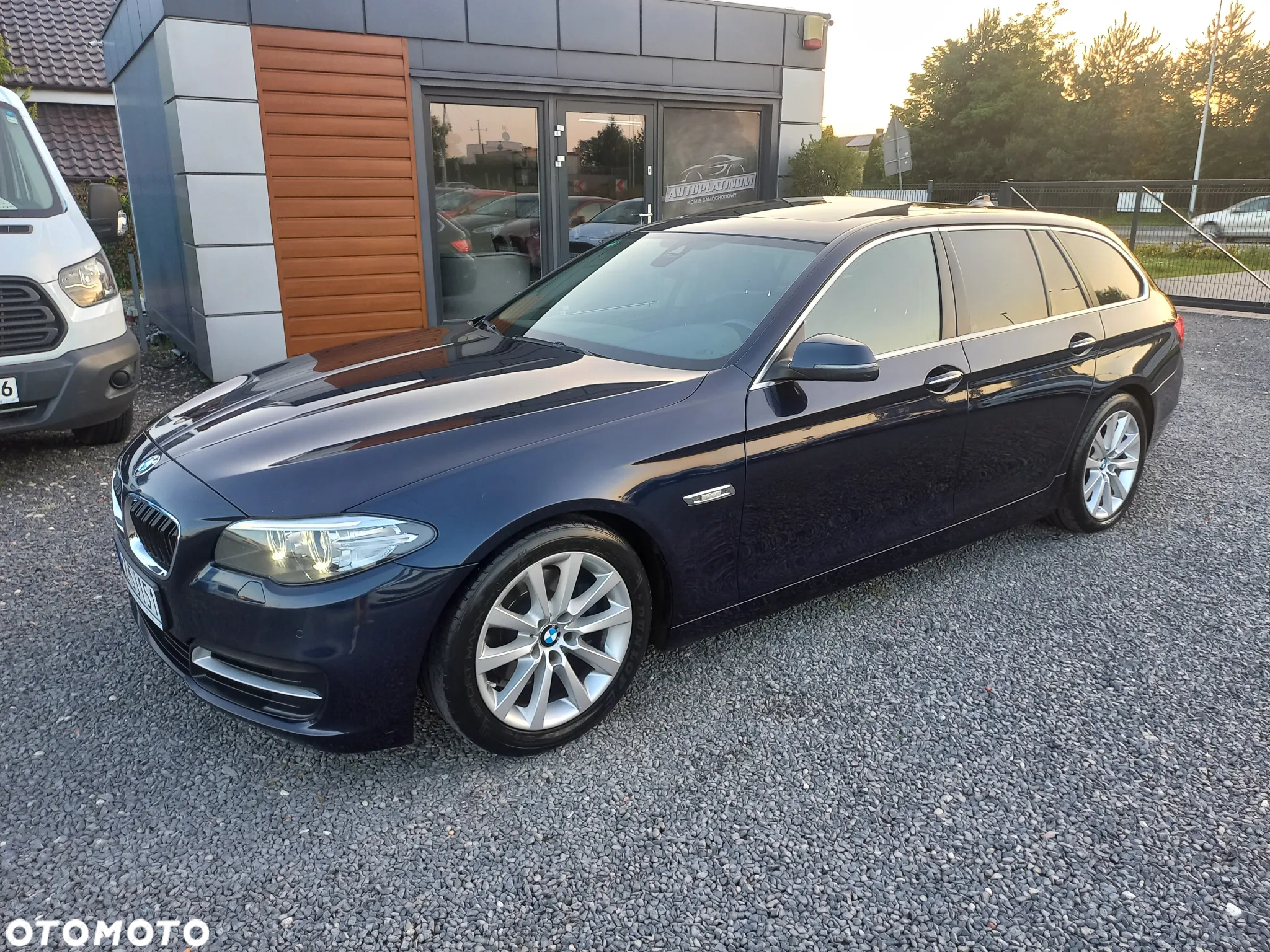 BMW Seria 5 520d Touring - 3