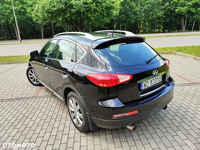 Infiniti Q50 - 9