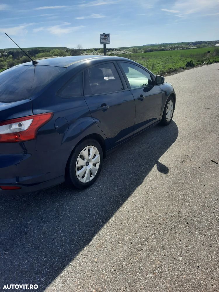 Ford Focus 1.6 TDCi DPF Titanium - 2