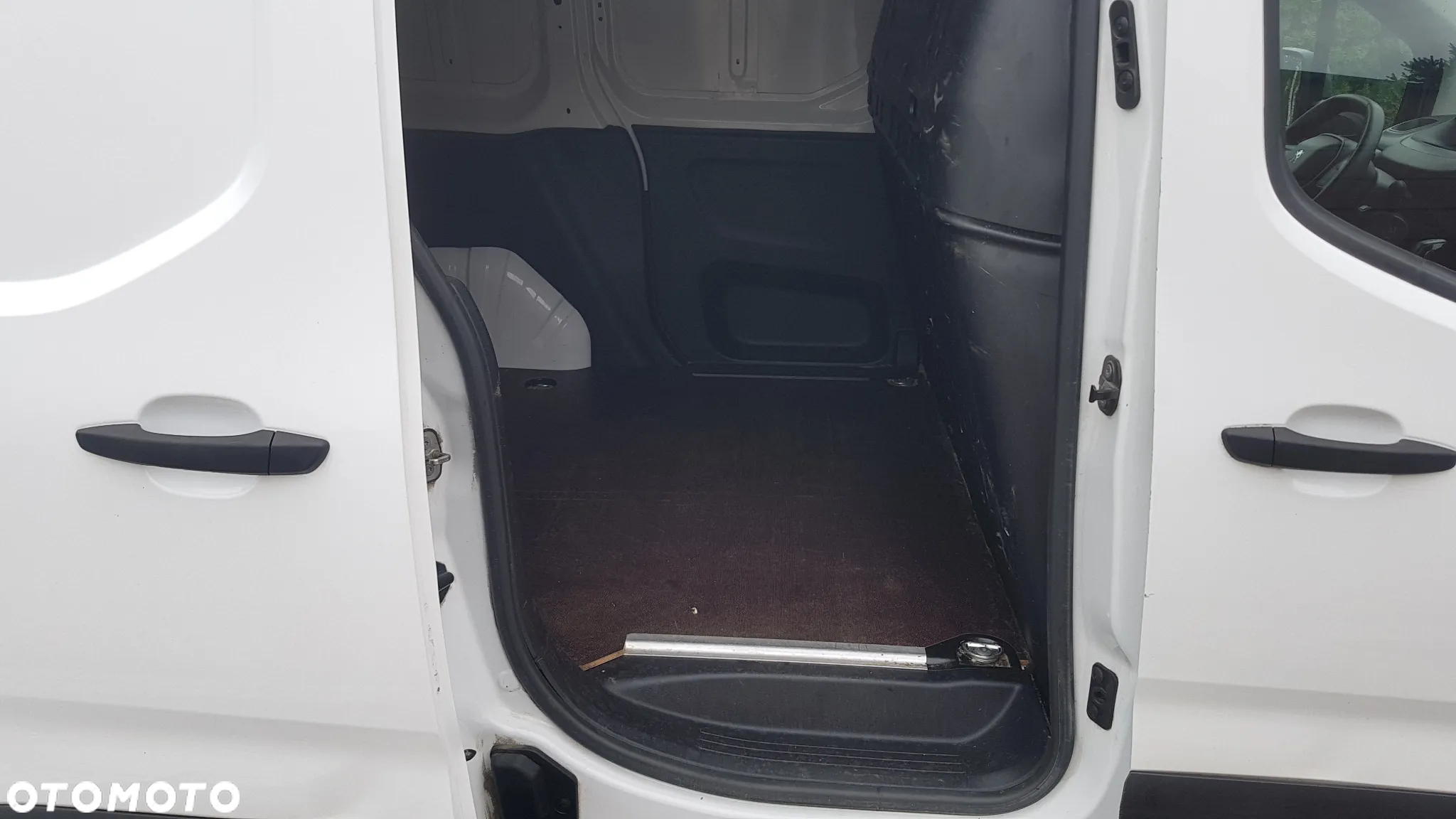 Peugeot Partner - 10