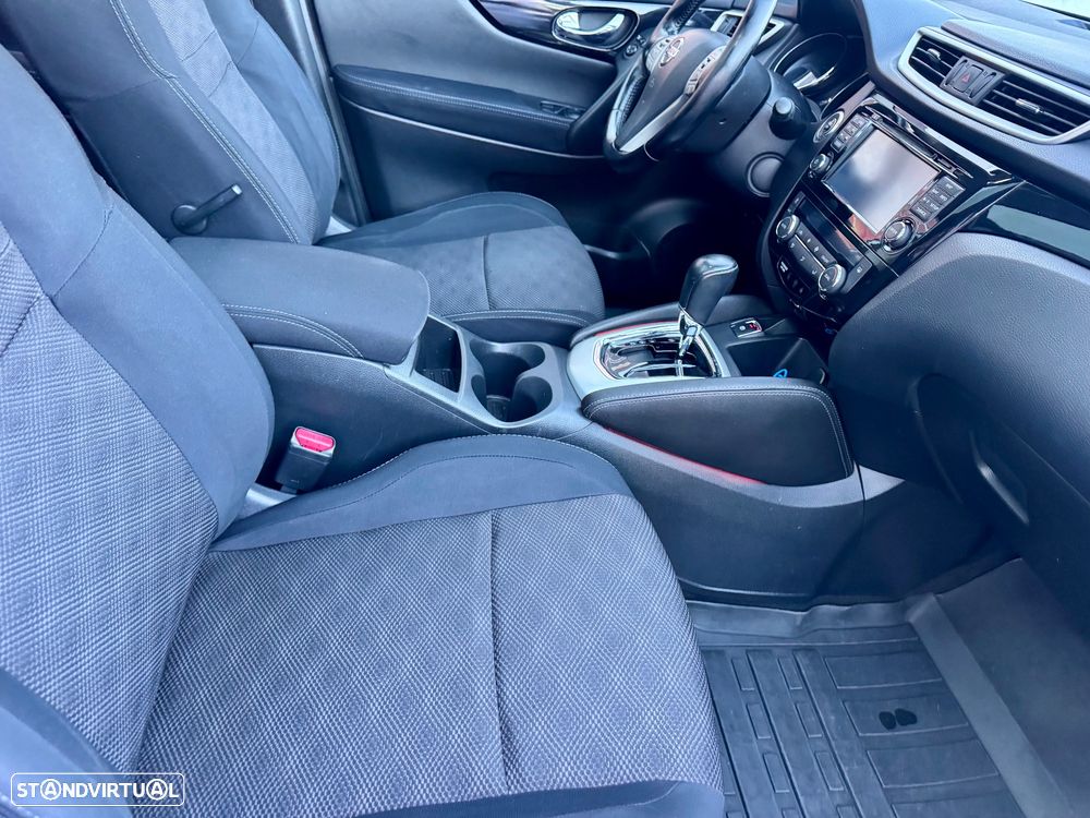 Nissan Qashqai 1.6 dCi Tekna Premium Alcantara Xtronic - 22