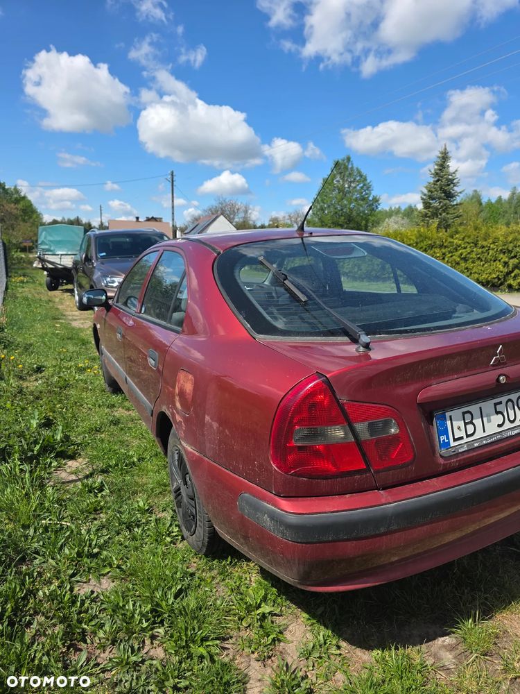 Mitsubishi Carisma 1.6 Classic - 4