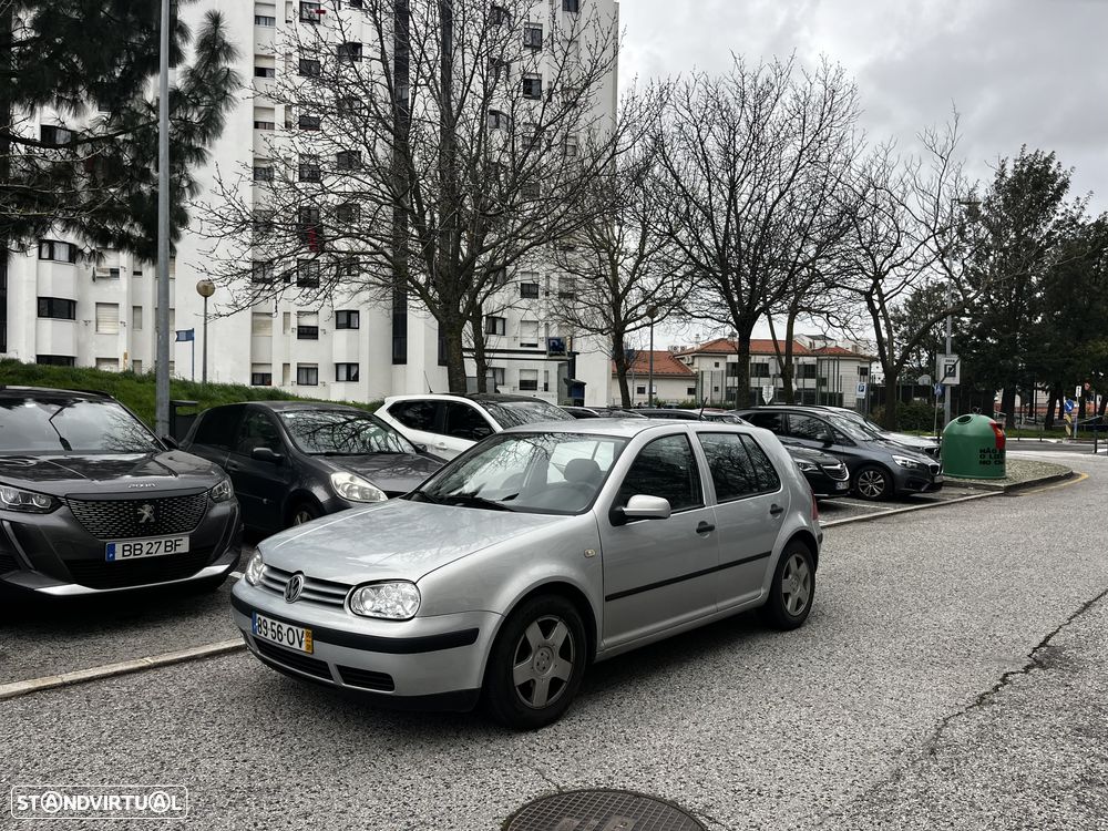 VW Golf 1.6i Confortline AC - 1