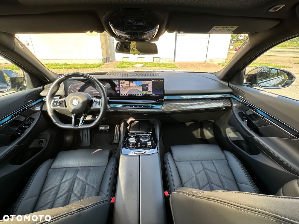 BMW Seria 5 520d xDrive mHEV - 27