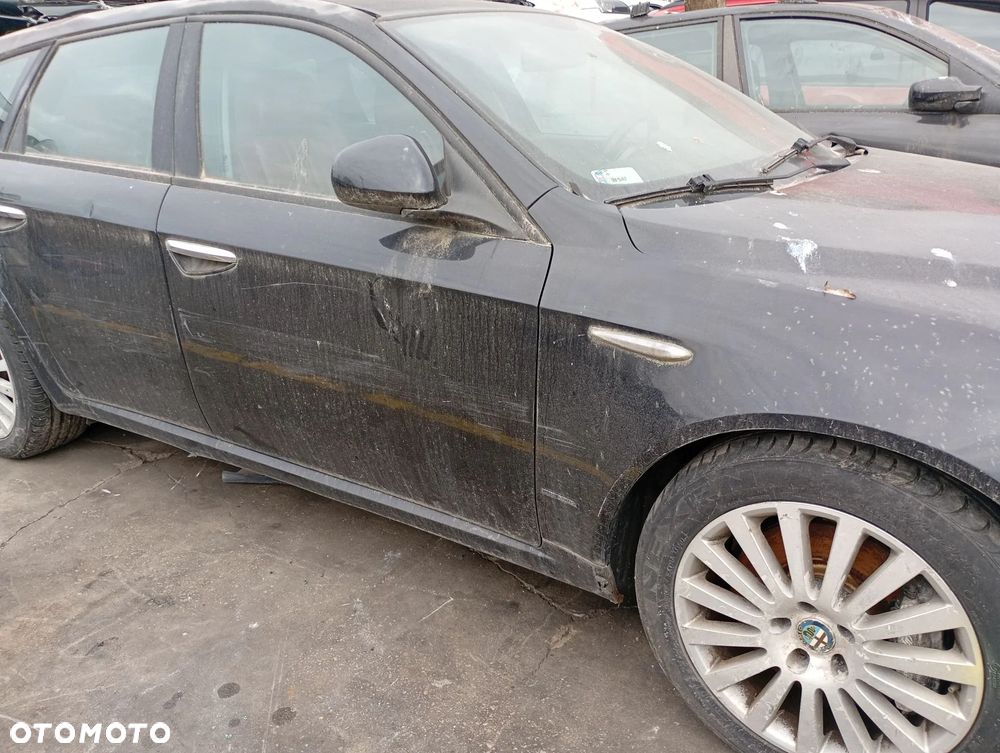 ALFA ROMEO 159 2.4 JTDM 939A3000 ALTERNATOR - 4