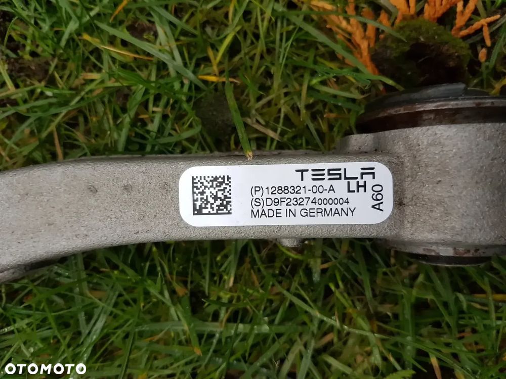 TESLA 3 LIFT Y GORNY WAHACZ PRZEDNI PRAWY LUB LEWY - 5