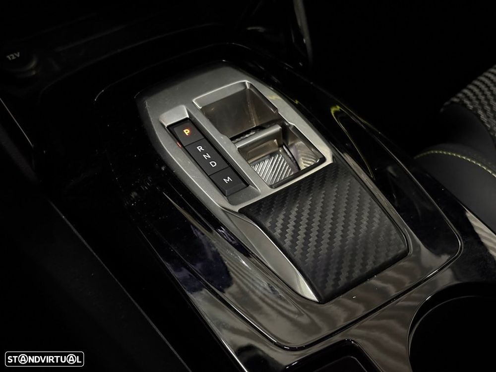 Peugeot 208 1.2 Hybrid GT e-DCS6 - 17
