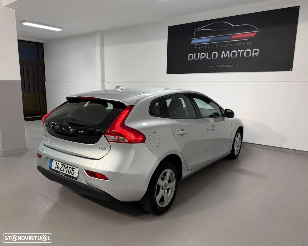 Volvo V40 D2 Geartronic Momentum - 5