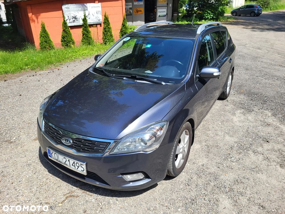Kia Ceed 1.6 Crdi Comfort + - 5