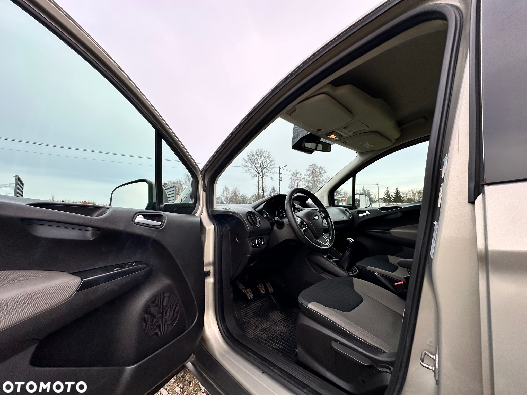 Ford Tourneo Courier 1.6 TDCi Titanium - 6