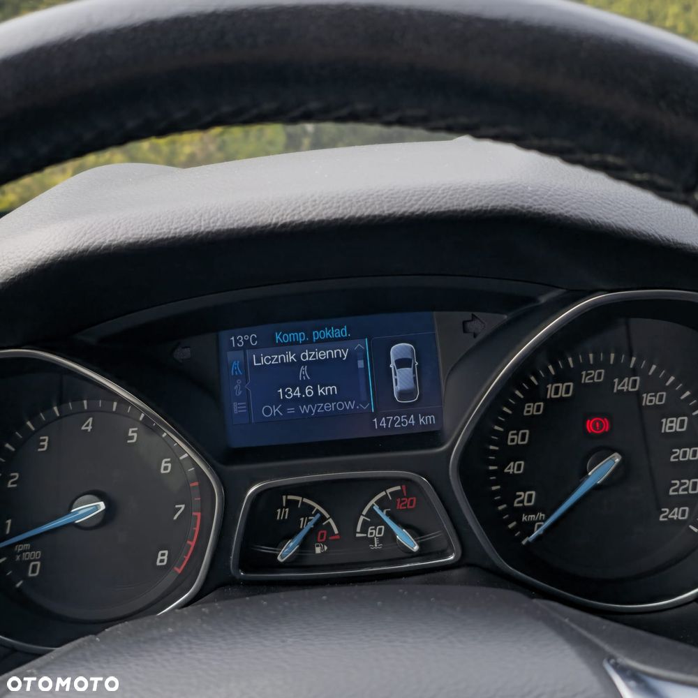 Ford Focus 1.0 EcoBoost Titanium - 29