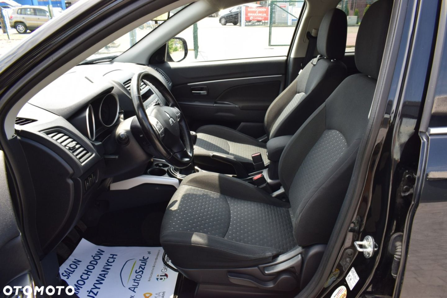 Mitsubishi ASX - 17