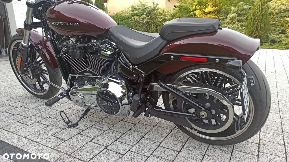 Harley-Davidson Softail Breakout - 9
