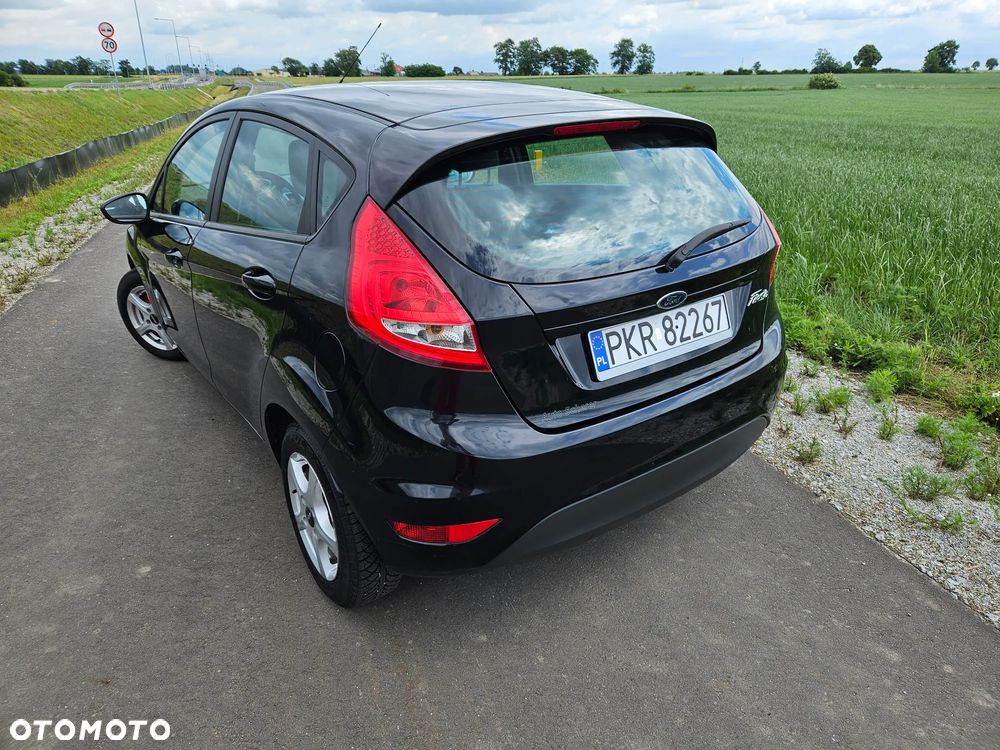 Ford Fiesta 1.4 Ghia - 20