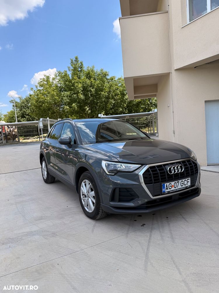 Audi Q3 2.0 TDI S tronic design - 1