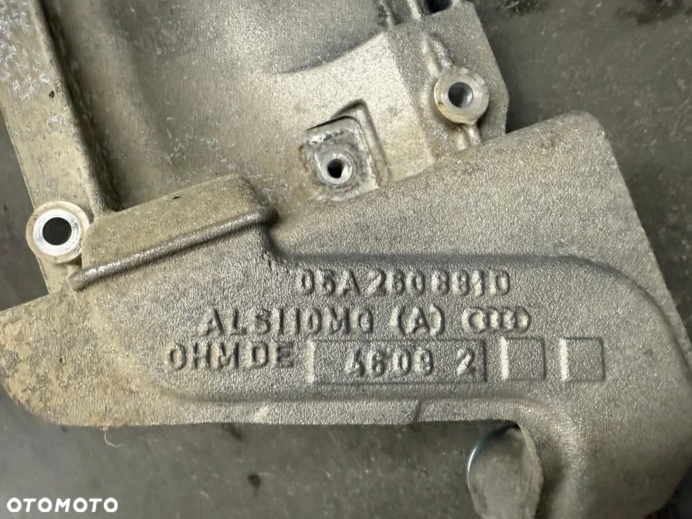 Łapa sprężarki klimy Audi Q7 v12 TDI 05A260881D - 2