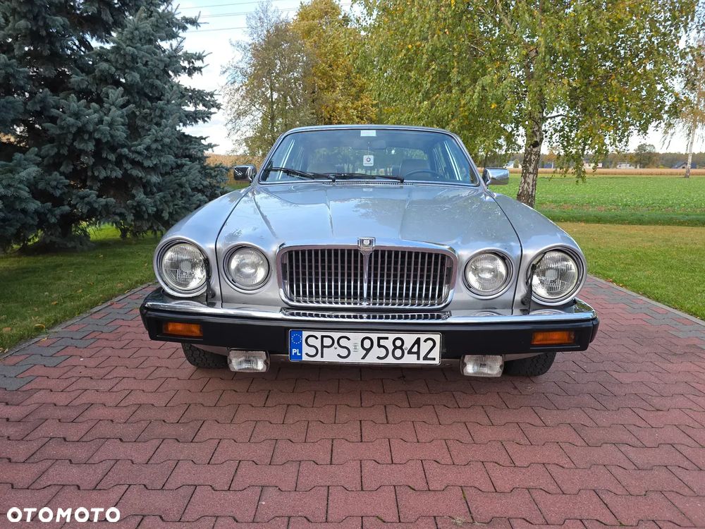 Jaguar XJ - 6