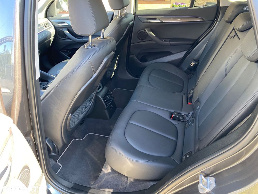 BMW X1 sDrive18d - 22