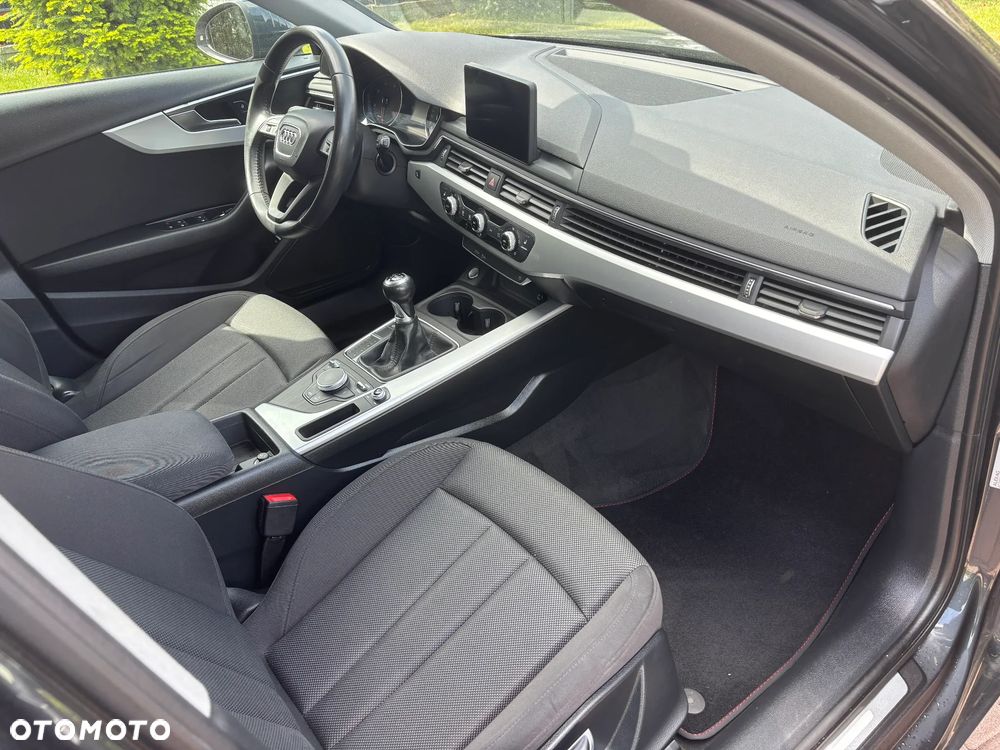 Audi A4 Avant 2.0 TDI DPF clean diesel Attraction - 2