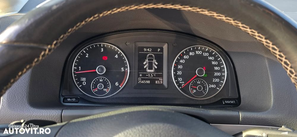 Volkswagen Touran 1.6 TDI DPF DSG Cup - 10