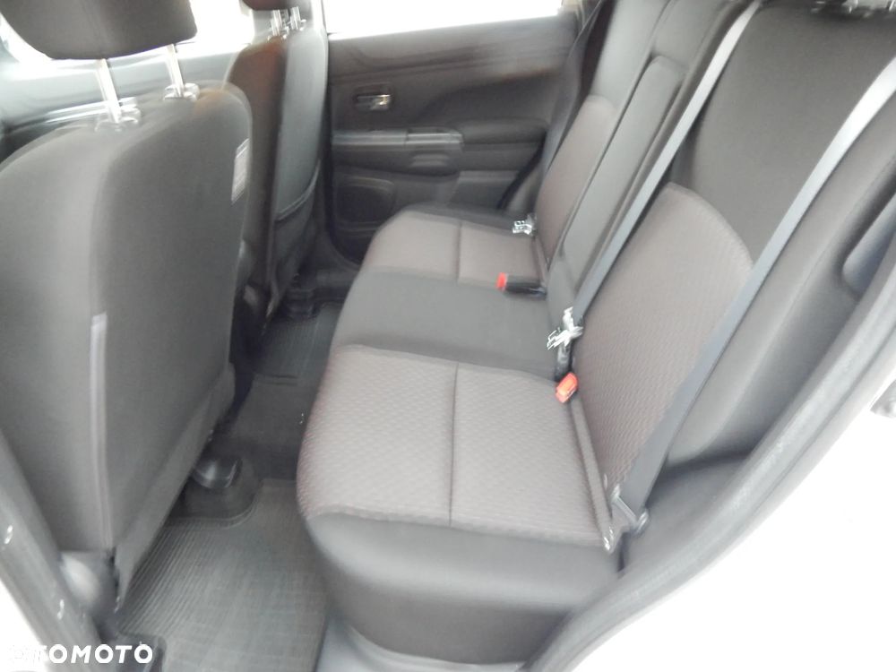 Mitsubishi ASX 1.6 2WD Comfort Edition - 16