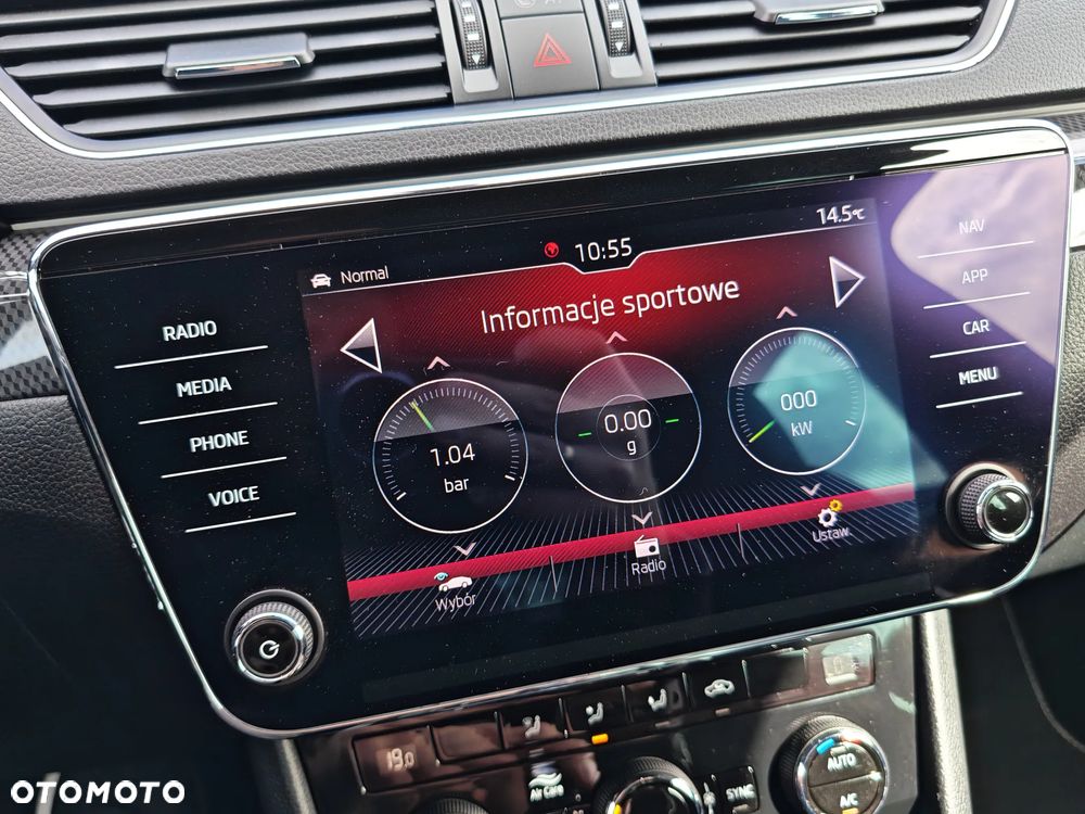 Skoda Superb 2.0 TDI DSG Sportline - 19