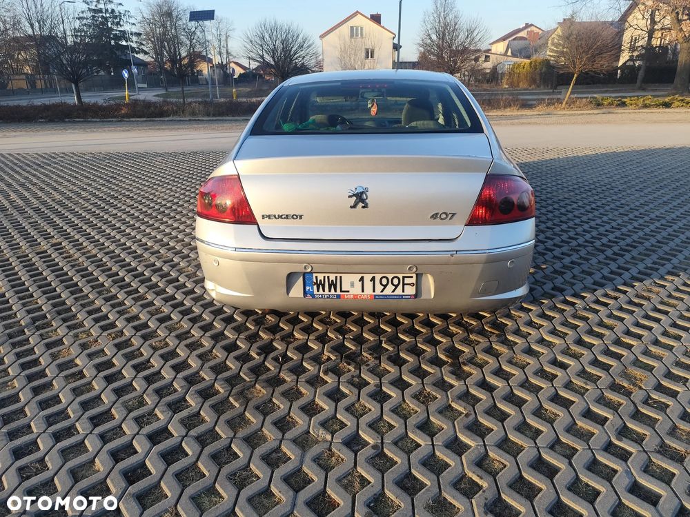 Peugeot 407 - 4