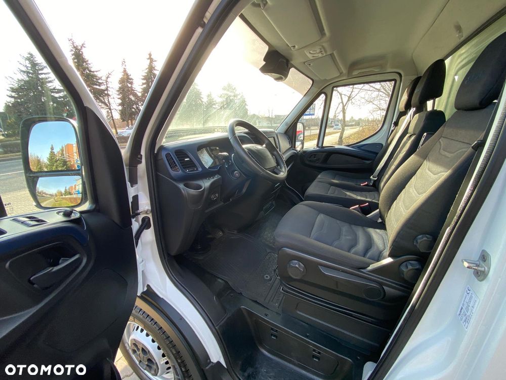 Iveco DAILY 35-160 HI-MATIC KONTENER WINDA 214.000 KM PRZEBIEGU - 26