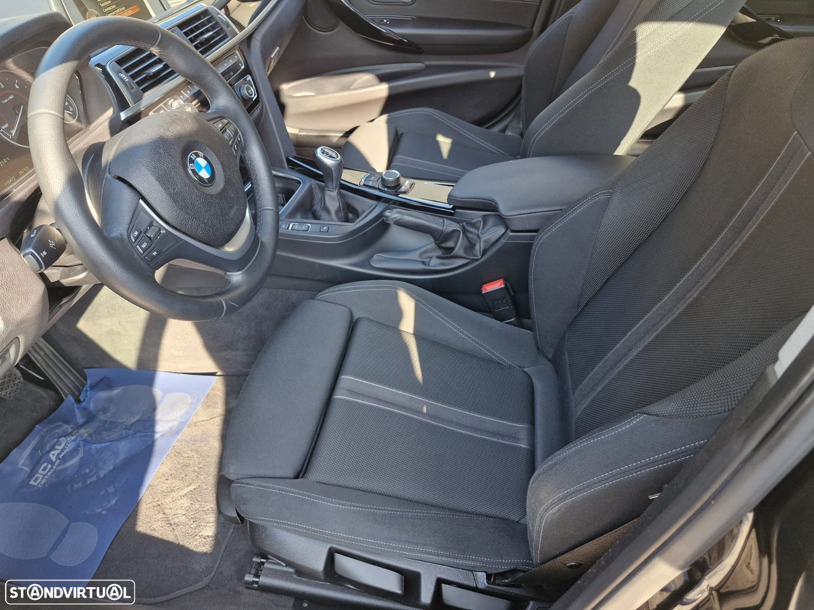 BMW 318 d Touring Line Sport - 9