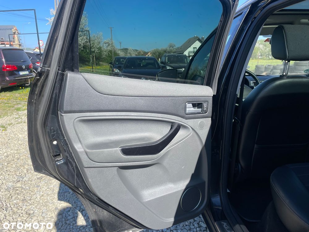 Ford Kuga 2.0 TDCi 4x4 Titanium - 16