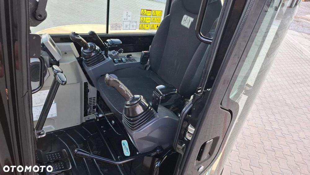 Caterpillar CAT 304E Rok 2015 - 11