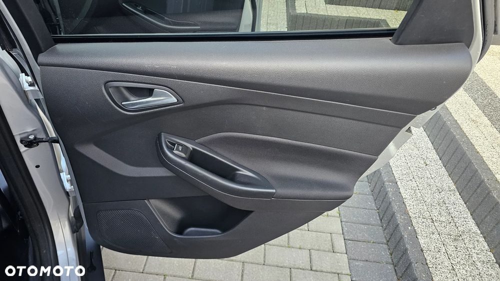 Ford Focus 1.5 EcoBlue STart-Stopp-System TITANIUM - 15
