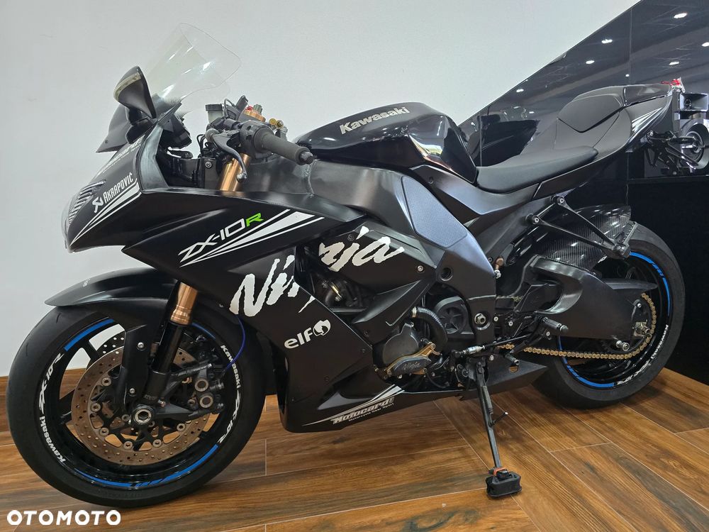 Kawasaki ZXR - 27