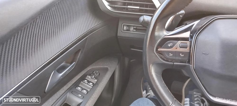 Peugeot 3008 2019 photo 4