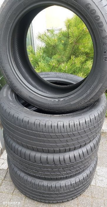 215/55R17 94V Goodyear Efficient Grip Performance lato komplet - 8