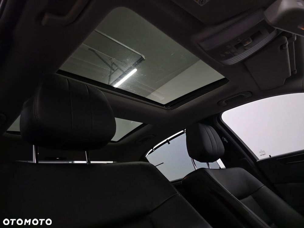 Mercedes-Benz Klasa E 350 CDI DPF BlueEFFICIENCY 7G-TRONIC Avantgarde - 26