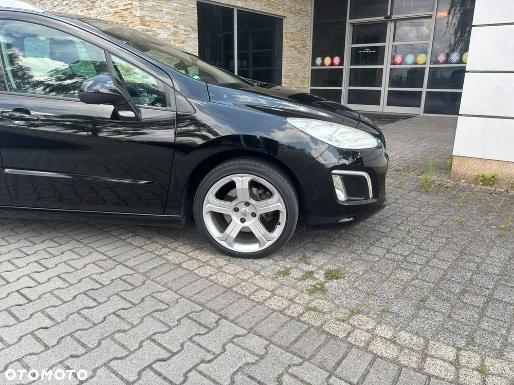 Peugeot 308 - 13