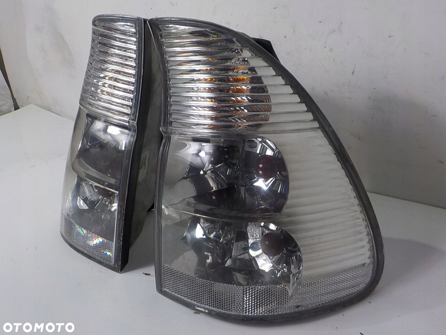 BMW X5 E53 LIFT LAMPA LEWA PRAWA TYLNA LEWY PRAWY TYŁ W KLAPĘ KOMPLET BIAŁE - 3