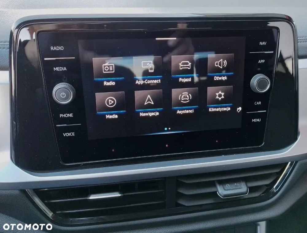 Volkswagen T-Roc - 19