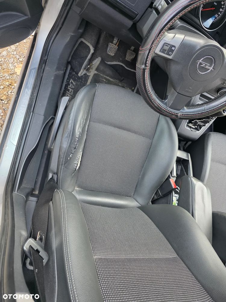 Opel Zafira 1.9 CDTI Cosmo - 12