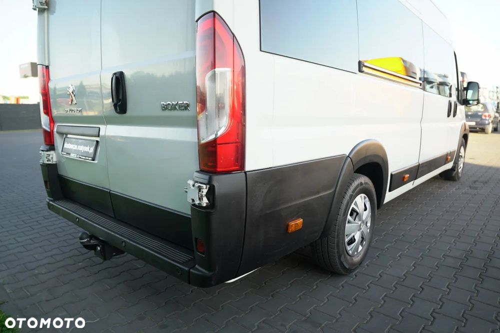 Peugeot BOXER /  9 OSOBOWY /  BLASZAK / FURGON / BOGATE WYPOSAŻENIE / - 12