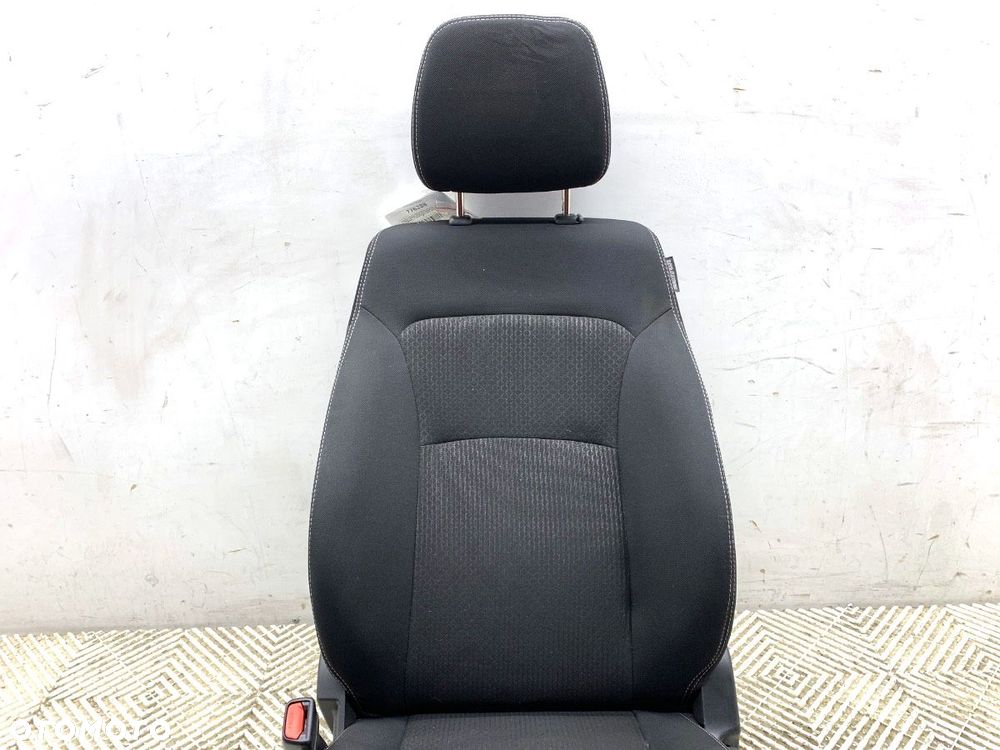 FOTEL LEWY PRZÓD  SUZUKI SX4 S-CROSS (JY) 2013 - 2022 1.4 Hybrid (Mild Hybrid) (AKK 414) 95 kW [129 - 2